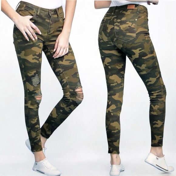 Judy Blue Distressed‎ Skinny Fit Jeans Size 5 27 Army Green Camo Mid Rise Grunge - Picture 1 of 15